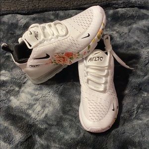 NEW Floral Nike Air Max 270